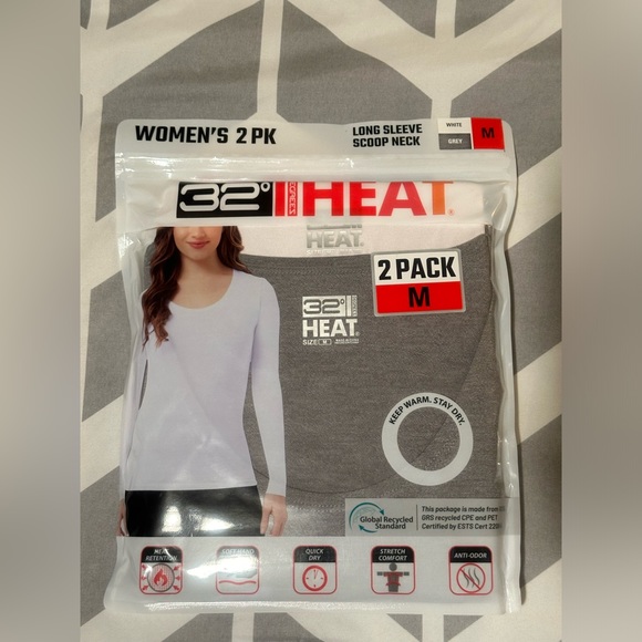 32 Degrees Ladies' Heat Long Sleeve Scoop Neck Tee, 2-pack/ Various Sizes (NWT) - Picture 2 of 9